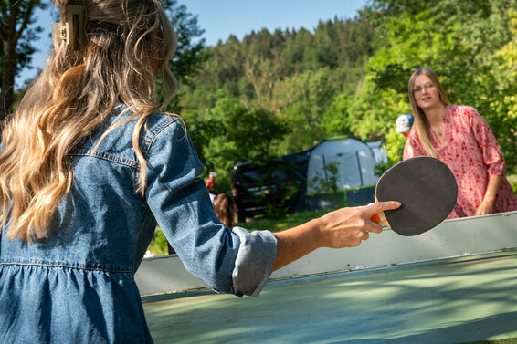 Camping-Katzenkopf-Aktivitaeten-Tischtennis